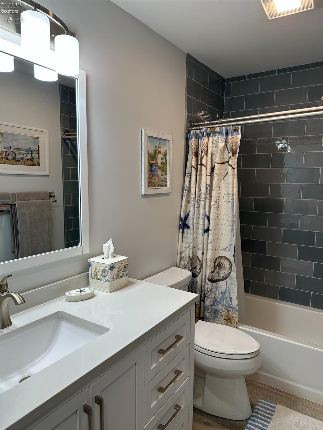 210 W Lake Shore Drive B