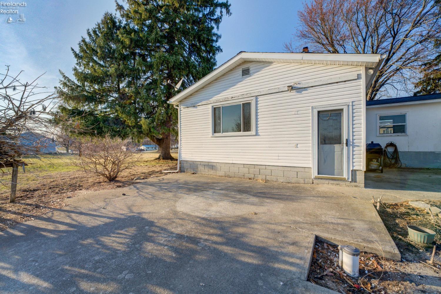 3255 Limerick Road