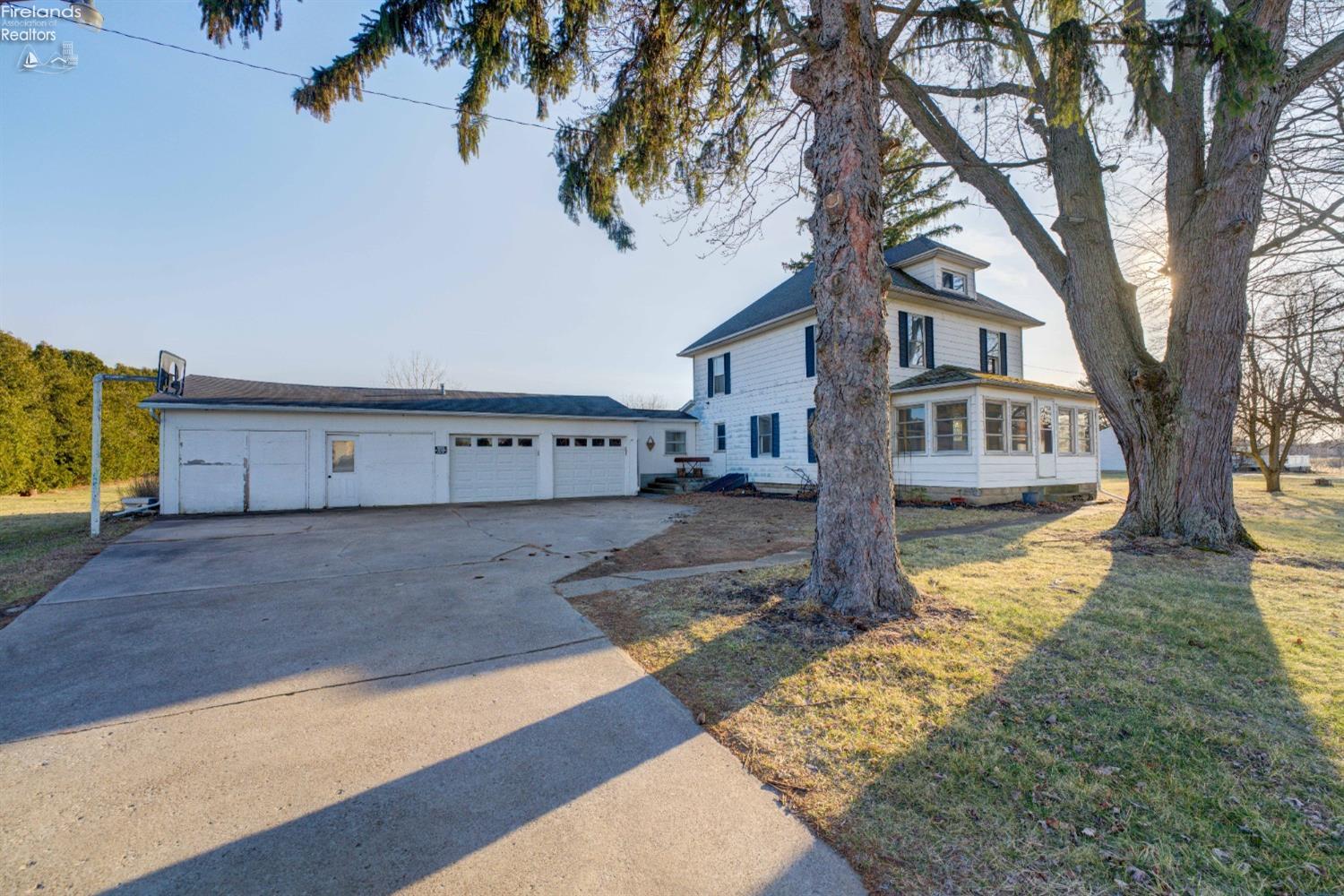 3255 Limerick Road