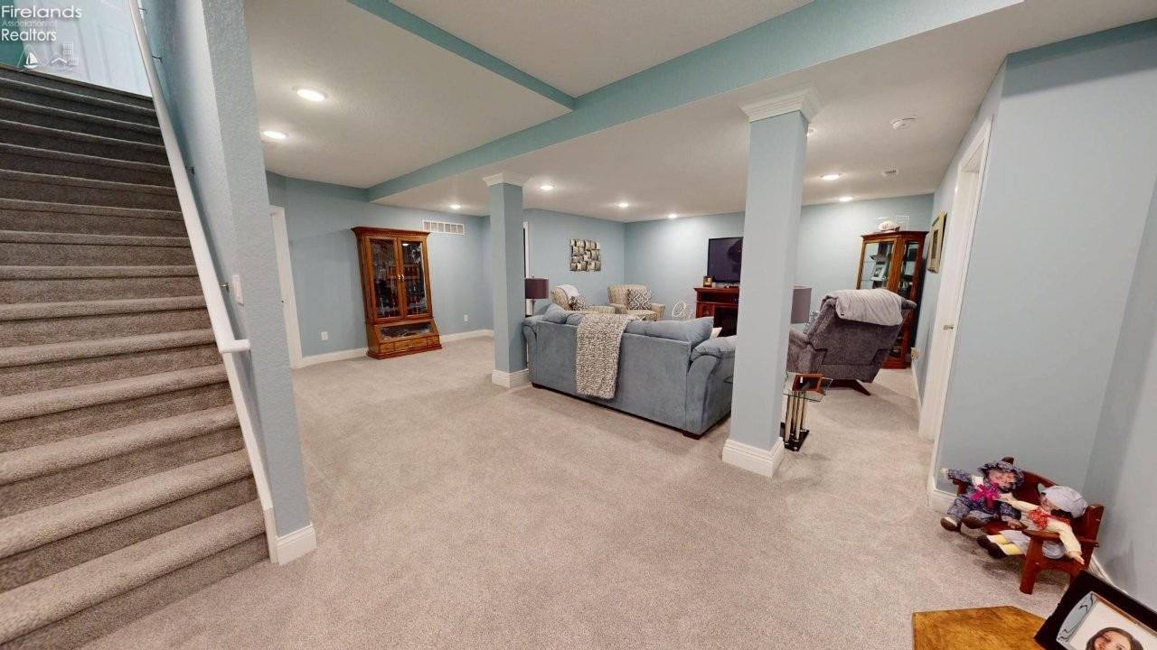 1539 N Point Drive Drive 2
