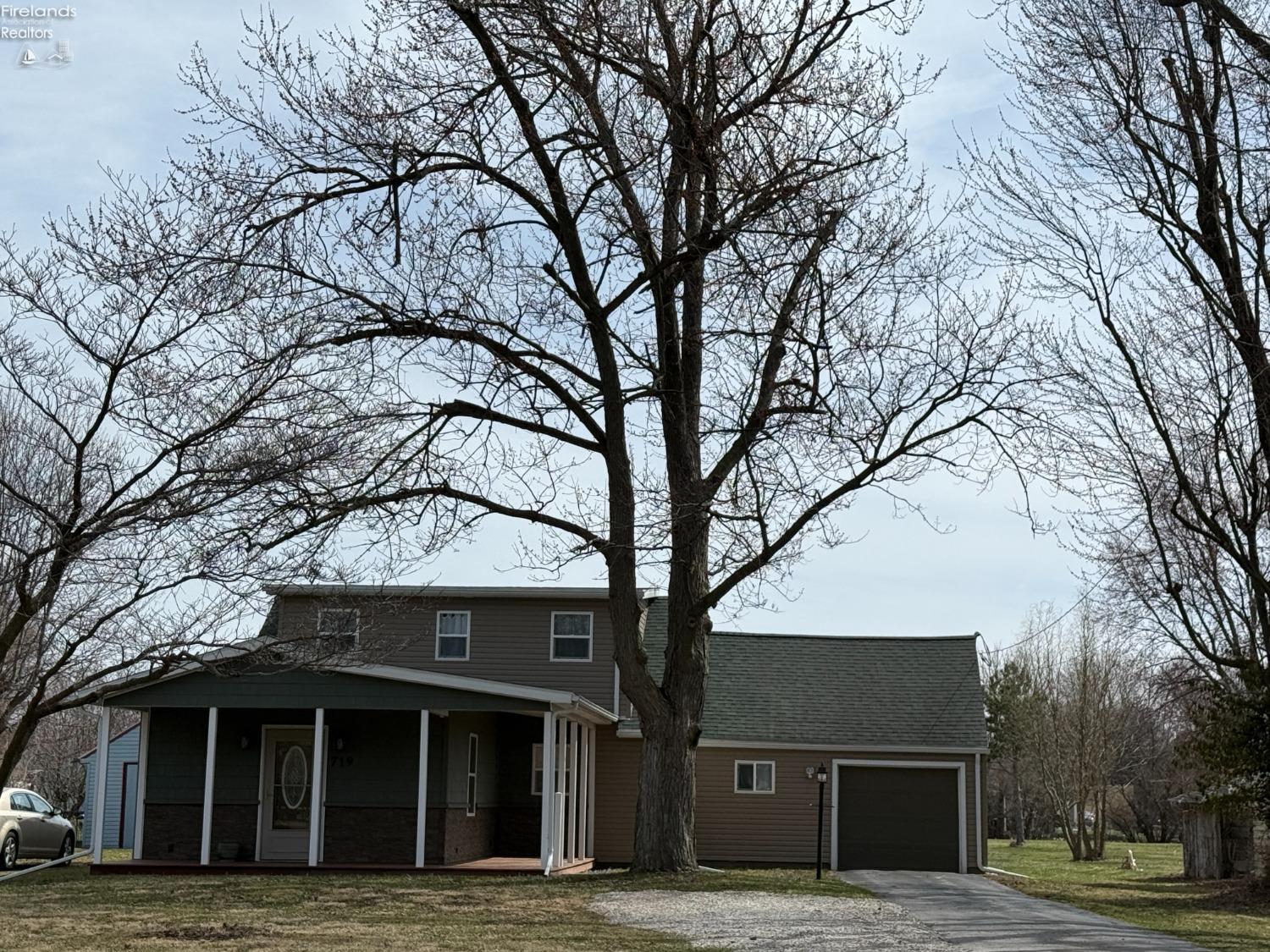 719 Everett Road