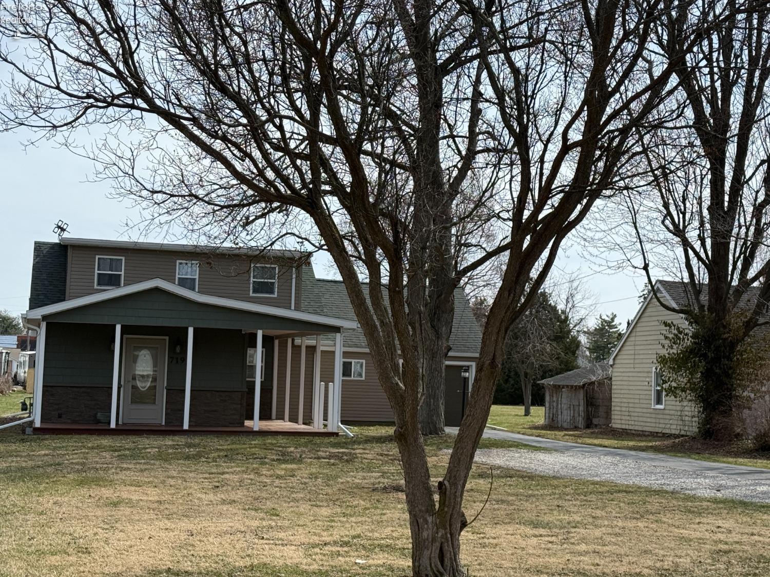 719 Everett Road
