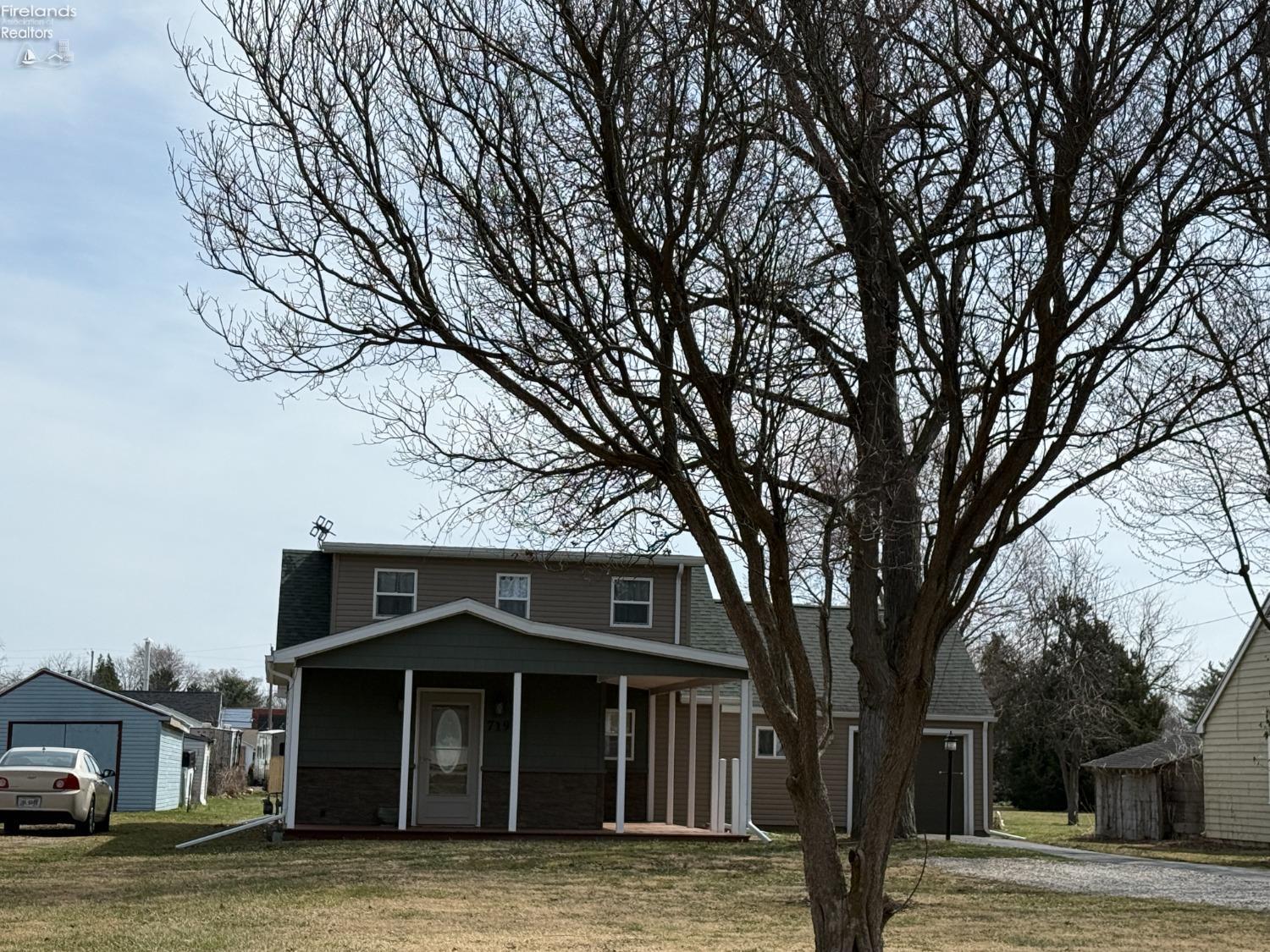 719 Everett Road
