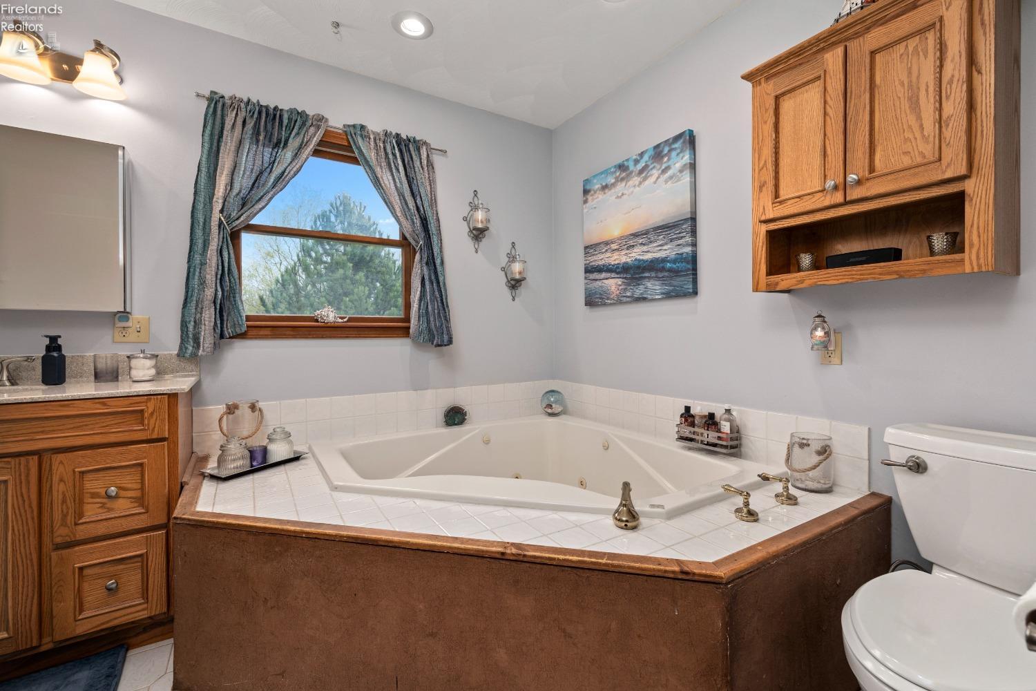 5971 E Bayshore Road