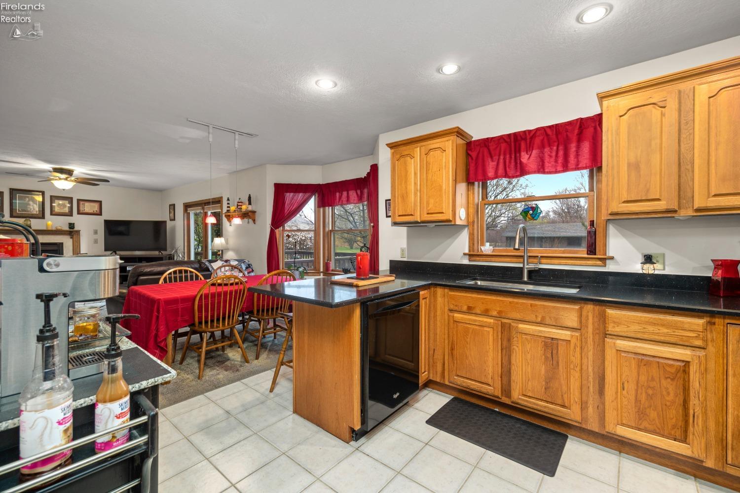 5971 E Bayshore Road