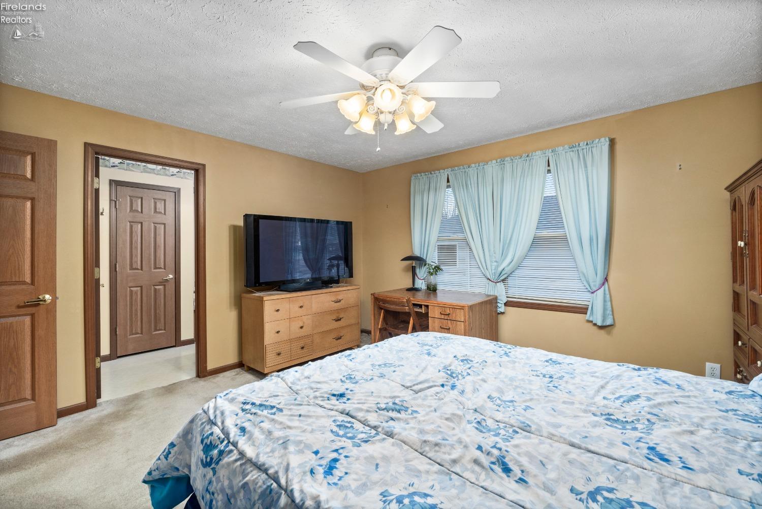 8067 E Mary Lane