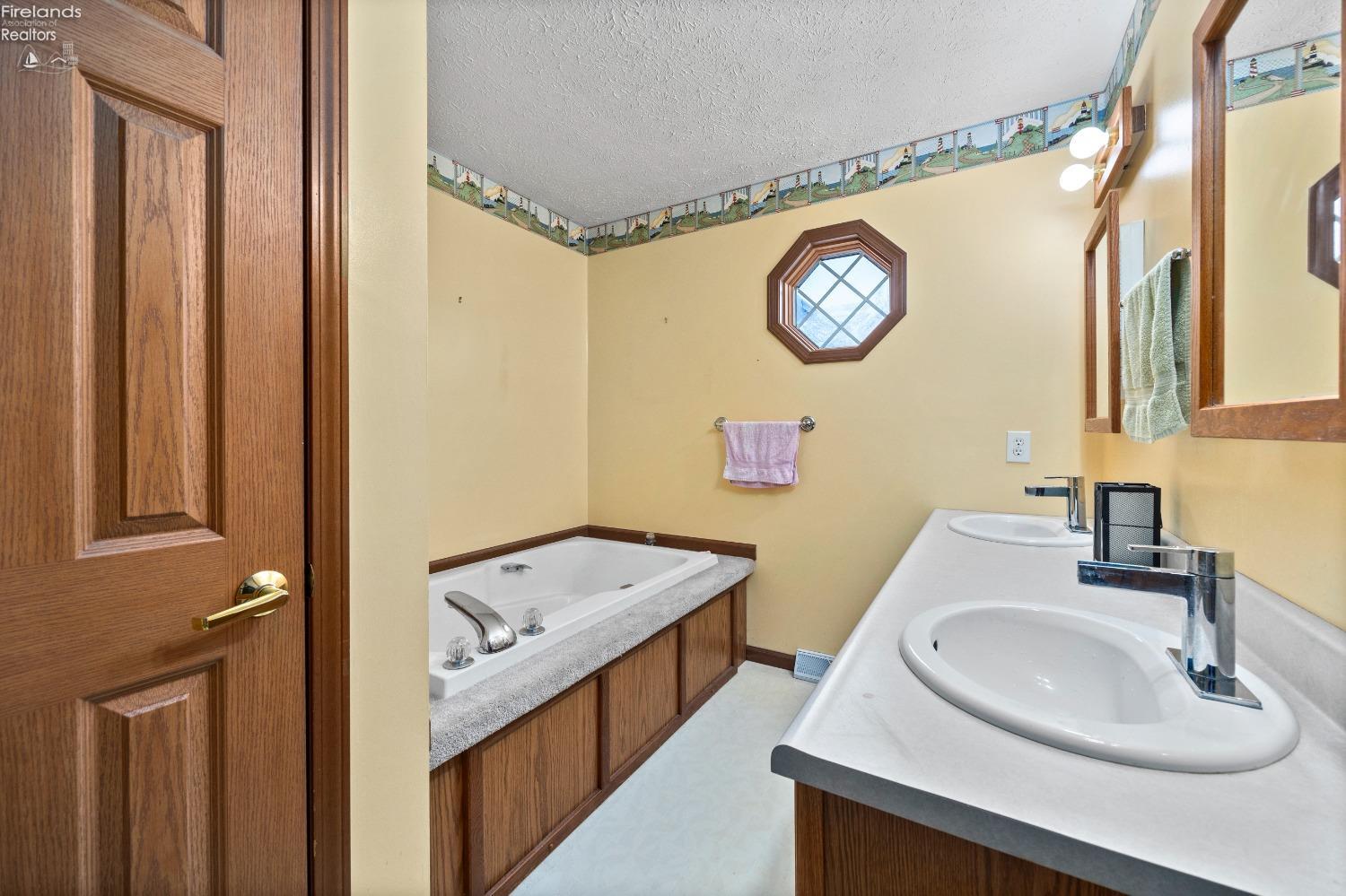 8067 E Mary Lane