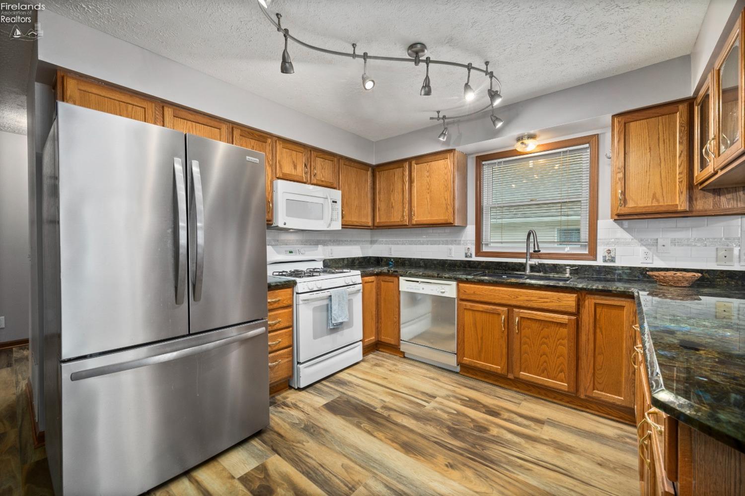8067 E Mary Lane