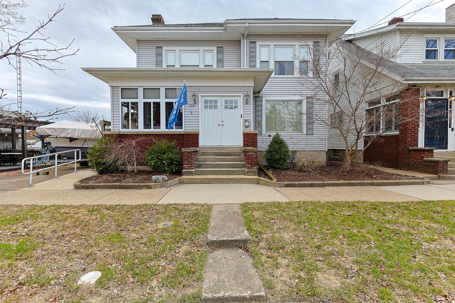 224 E Jefferson Street