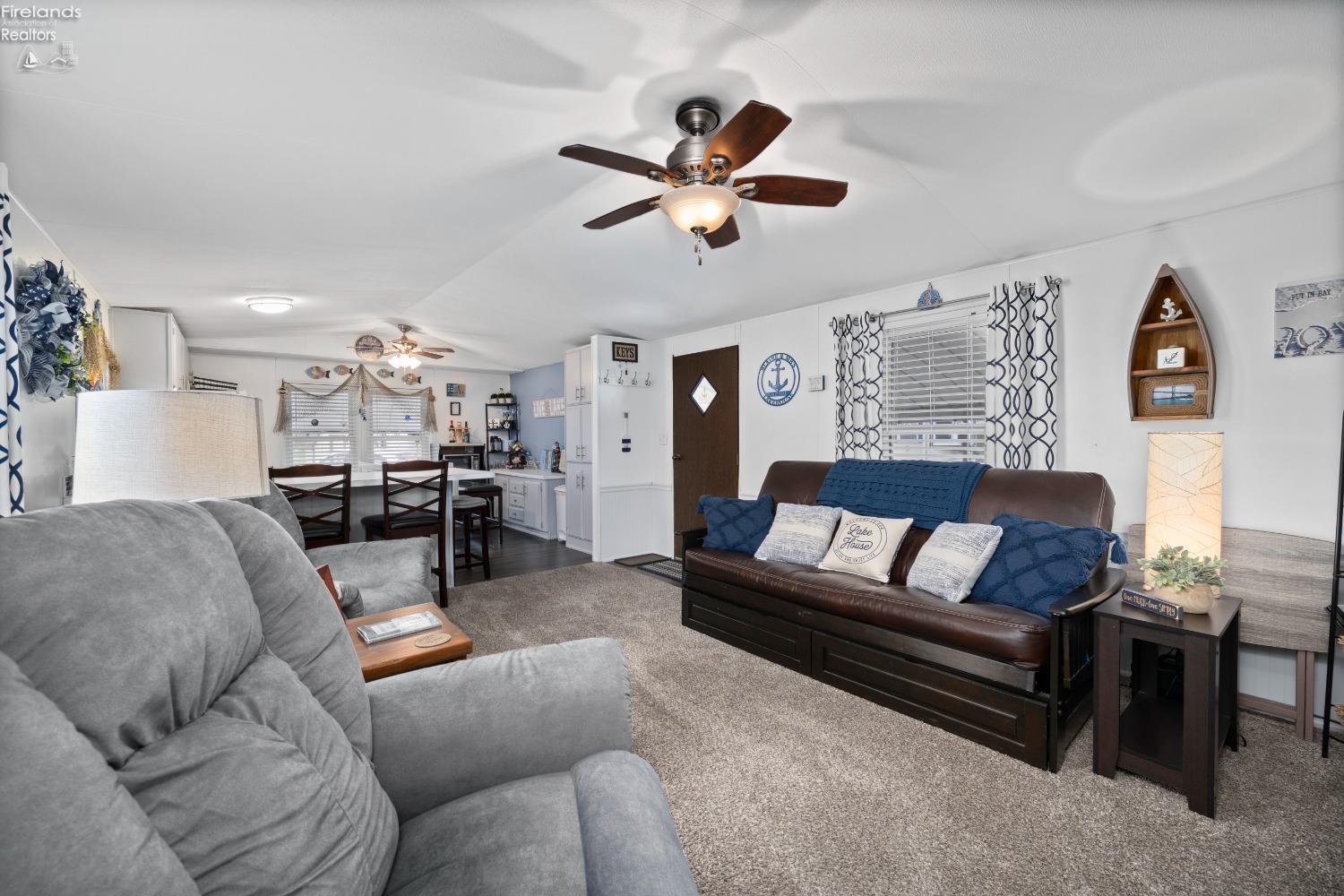 8175 North Shore Boulevard 70