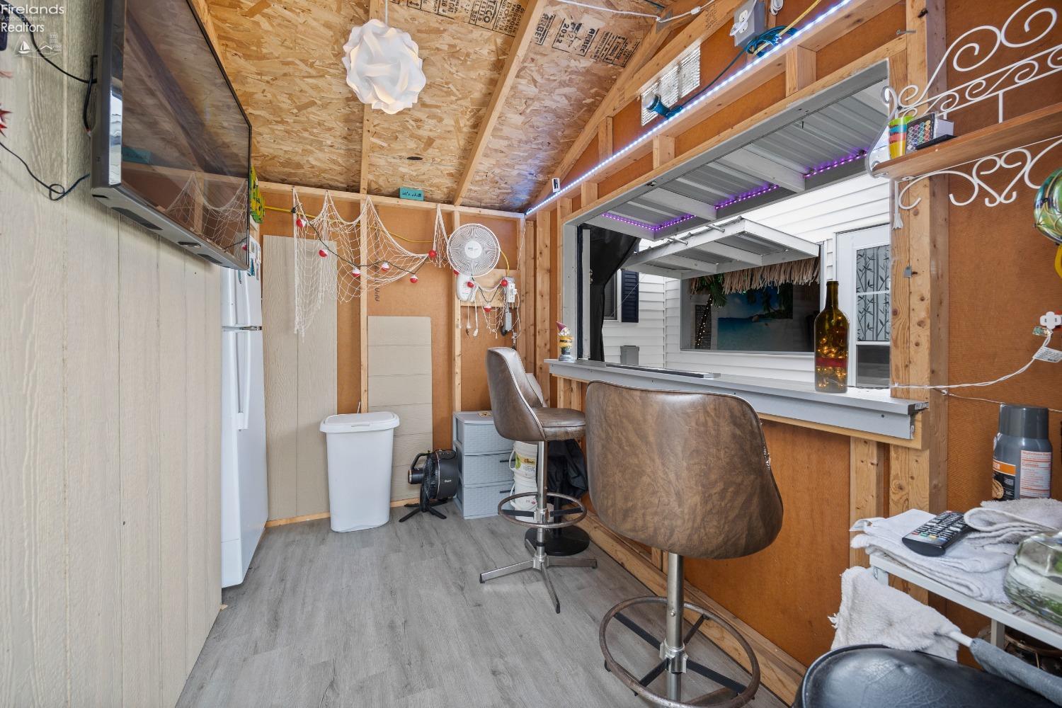 8175 North Shore Boulevard 70