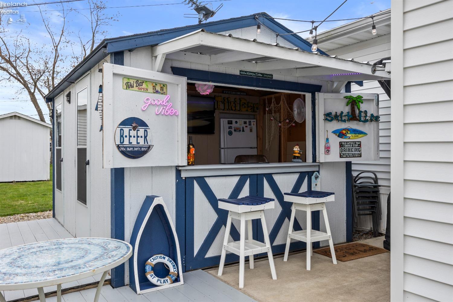 8175 North Shore Boulevard 70