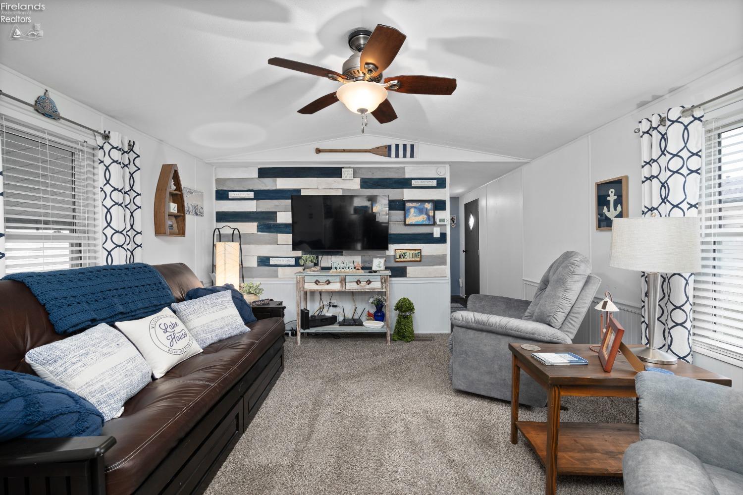 8175 North Shore Boulevard 70