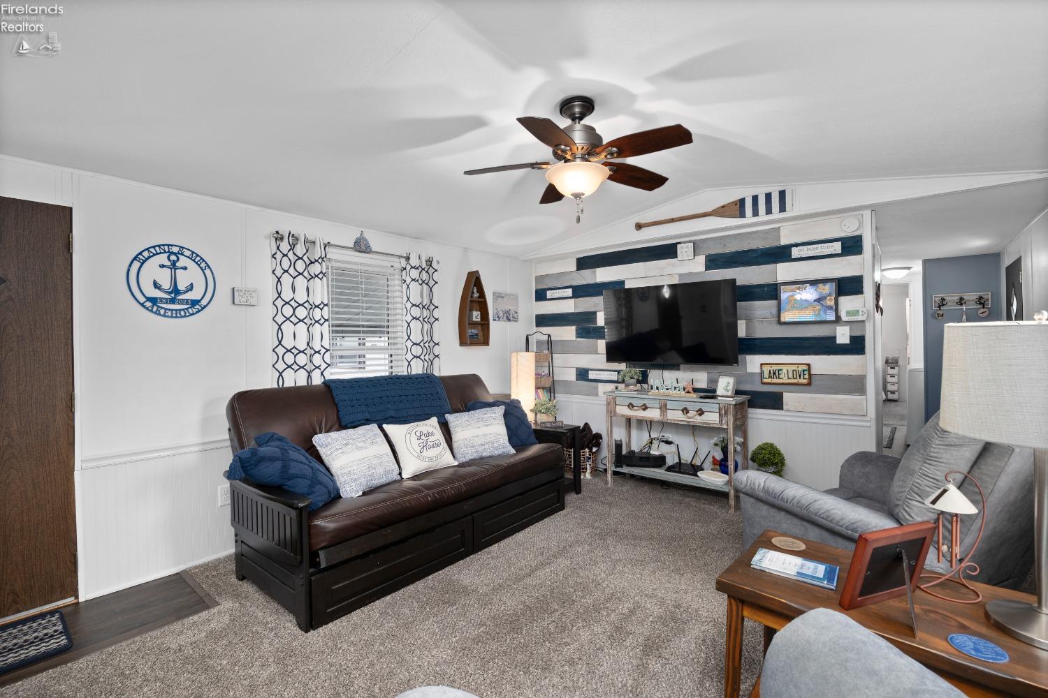 8175 North Shore Boulevard 70