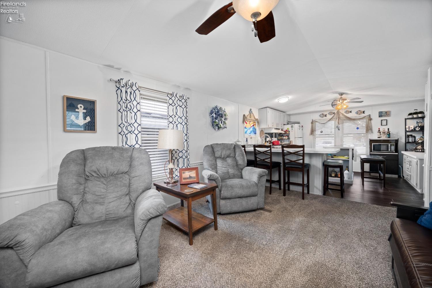 8175 North Shore Boulevard 70