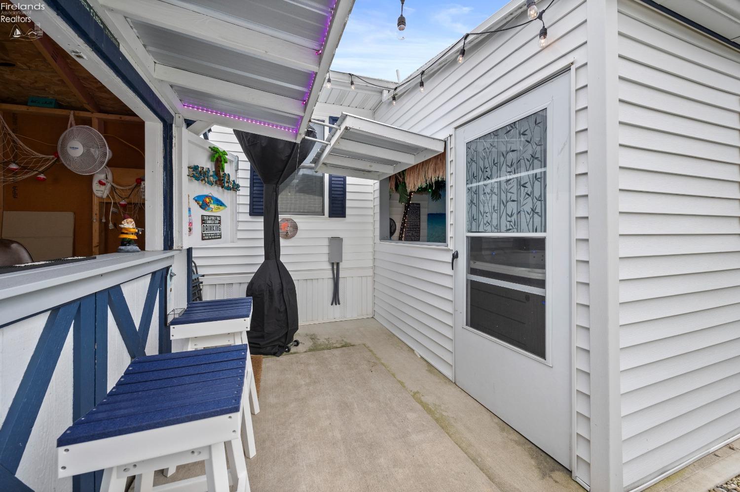 8175 North Shore Boulevard 70