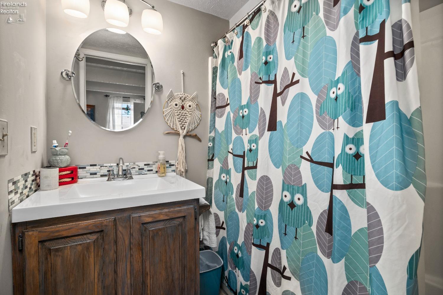 87 N Schooner Point Drive