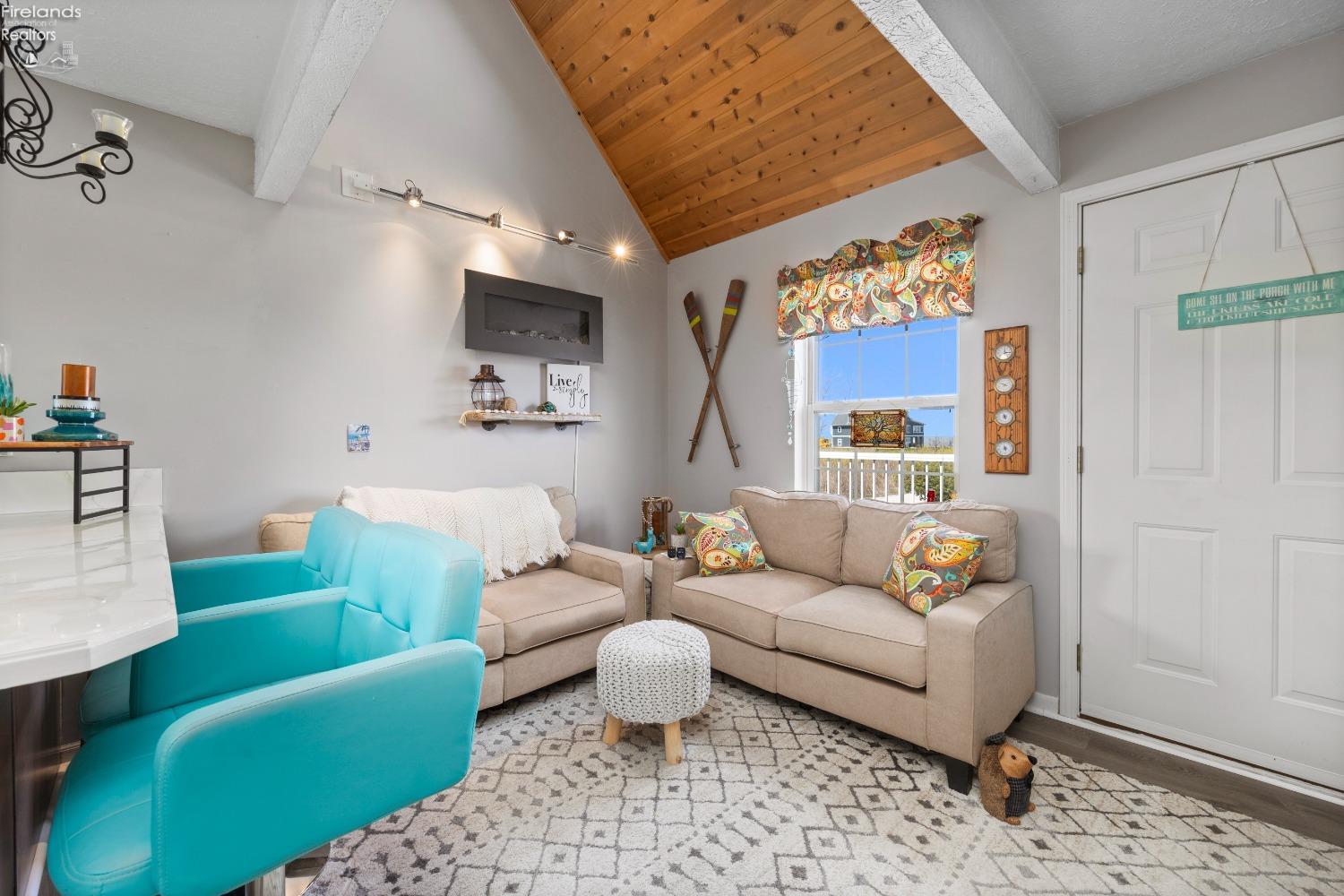 87 N Schooner Point Drive