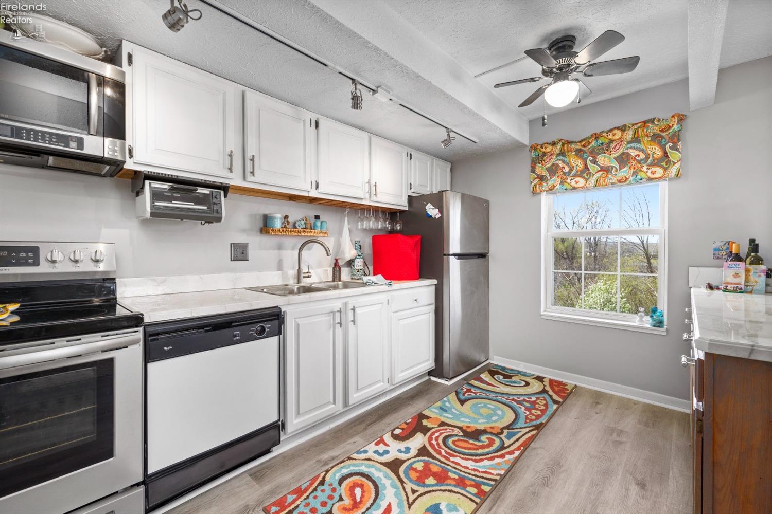 87 N Schooner Point Drive