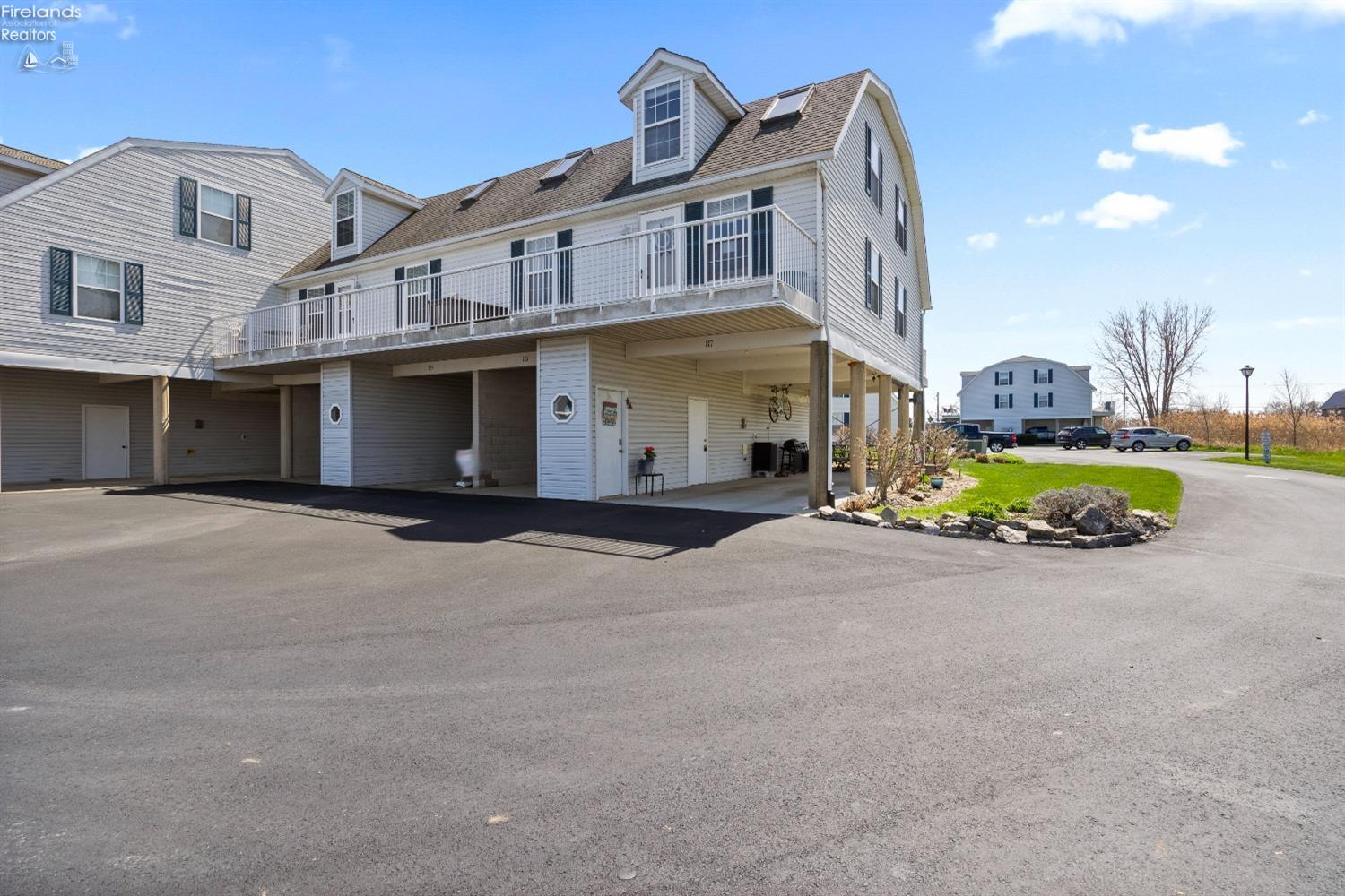 87 N Schooner Point Drive