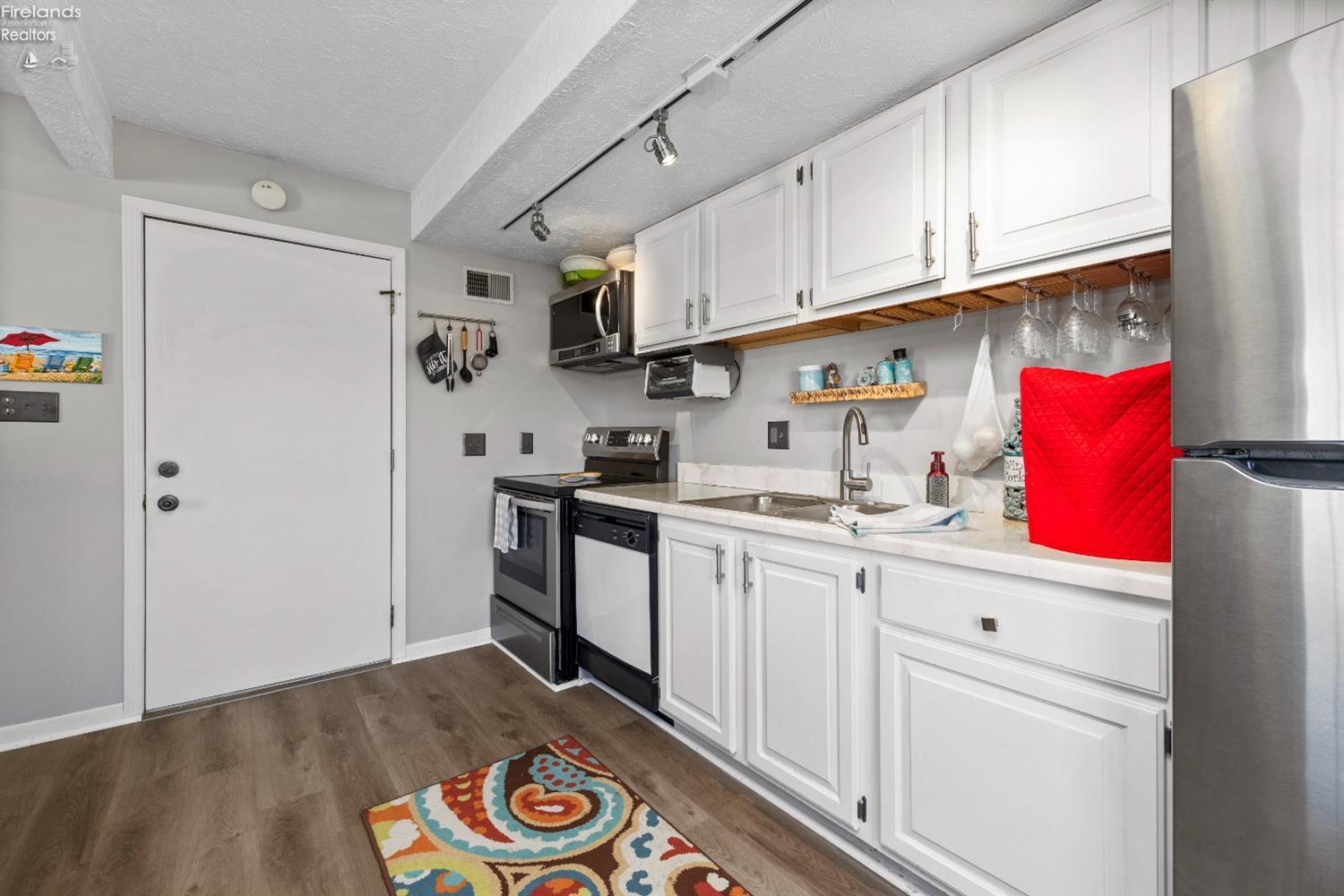 87 N Schooner Point Drive