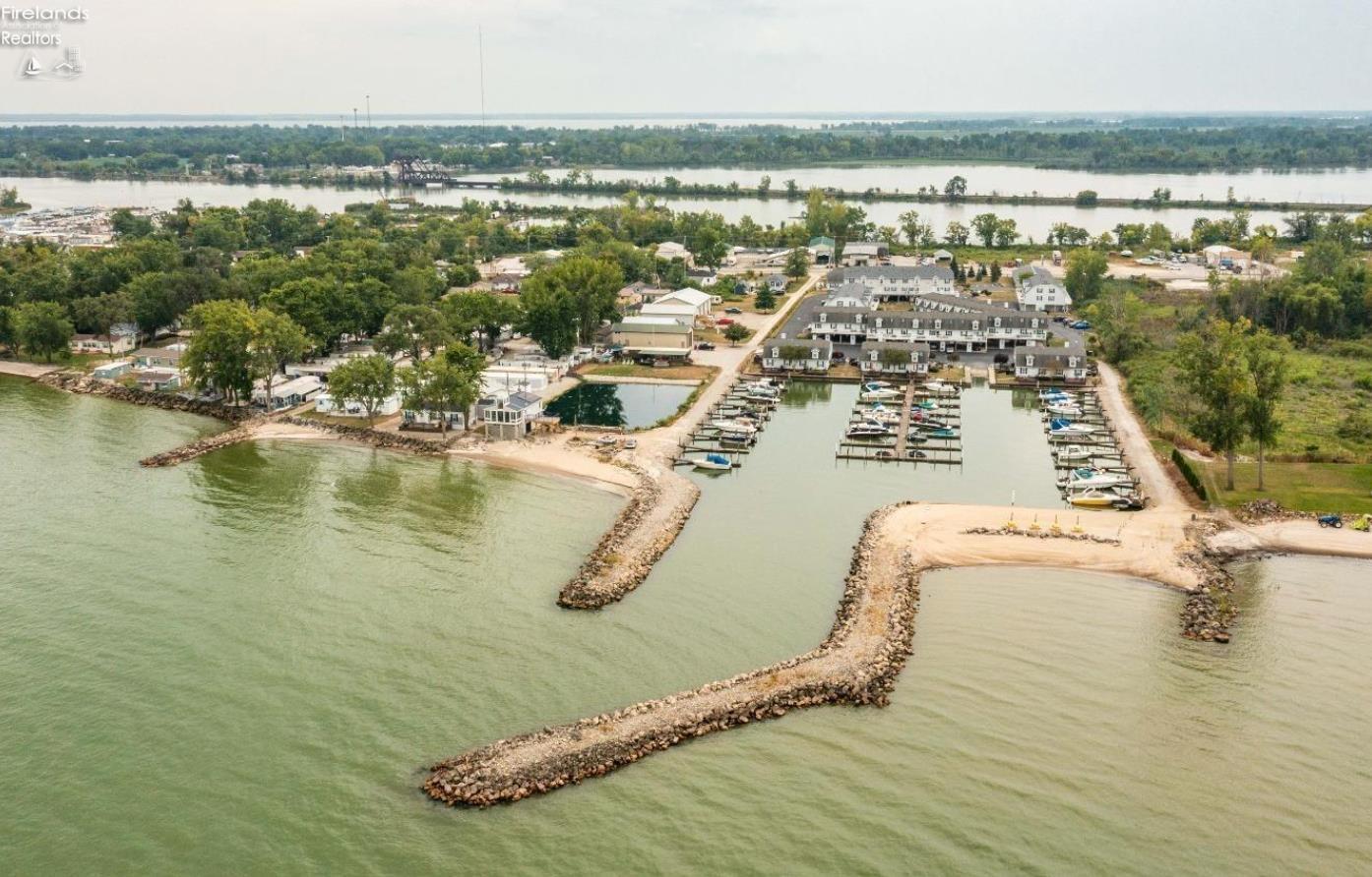 87 N Schooner Point Drive