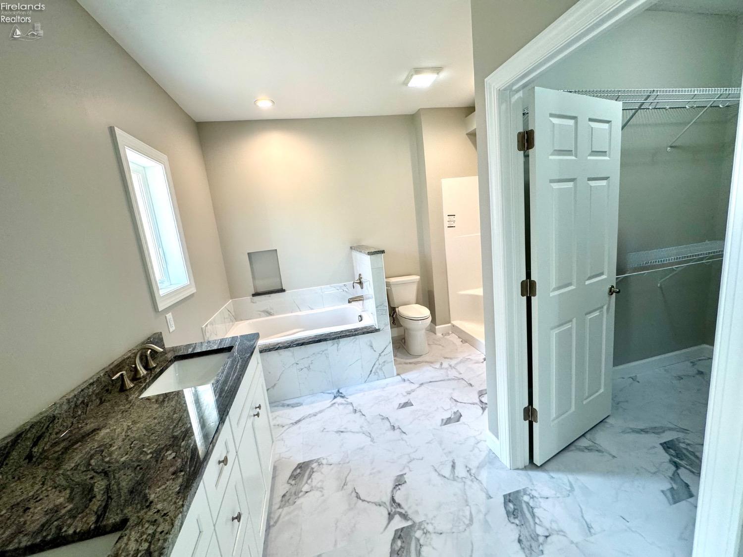 971 N Falling Water Boulevard