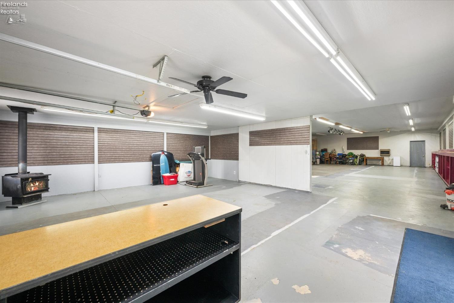 5821 N Benton Carroll Road
