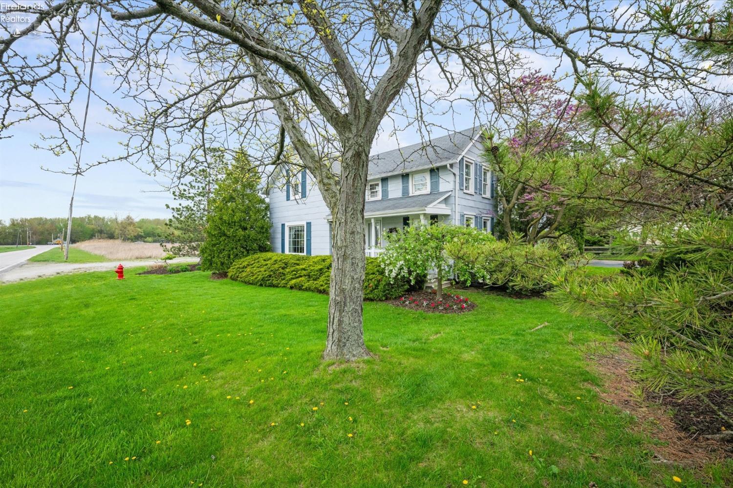 5821 N Benton Carroll Road