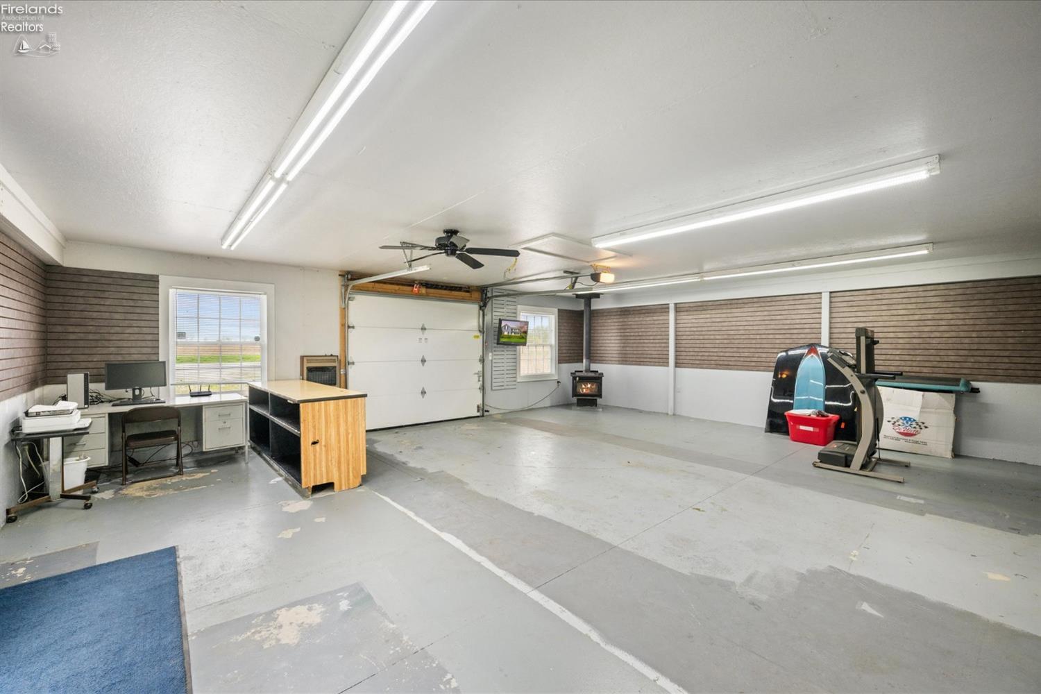 5821 N Benton Carroll Road