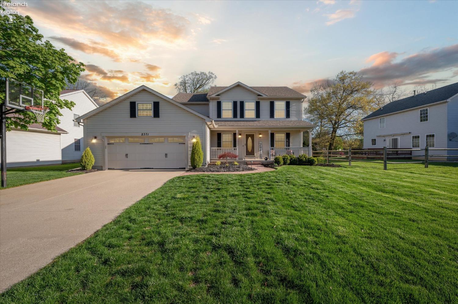 2371 Mckinley Dr