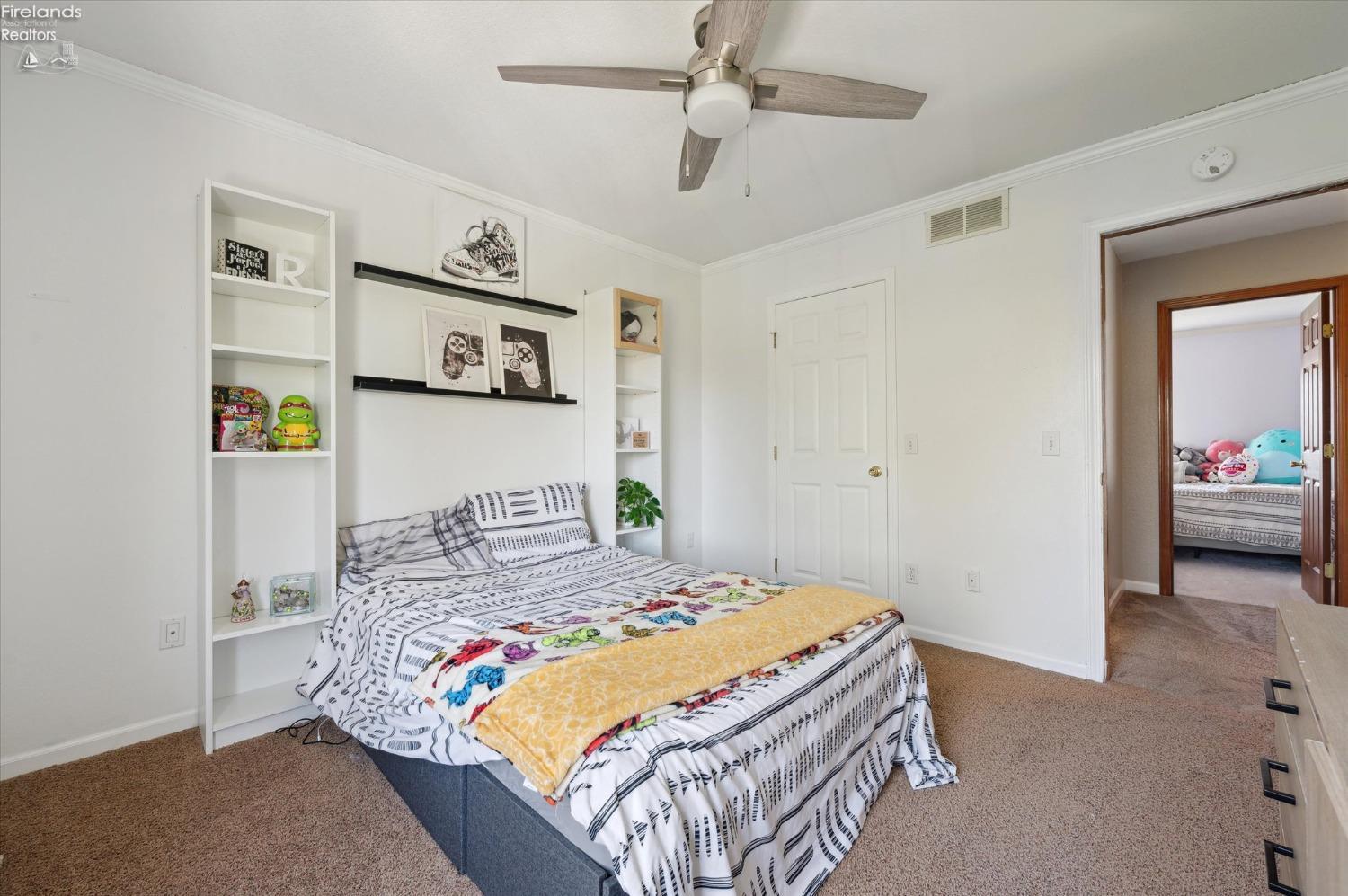 2371 Mckinley Dr