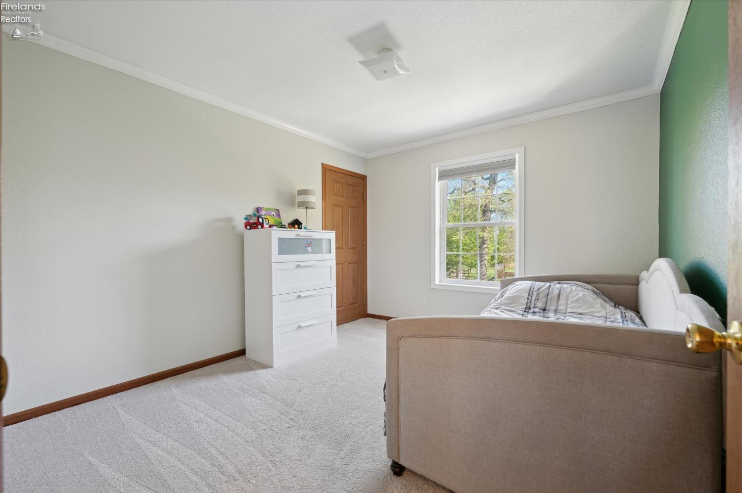 2371 Mckinley Dr