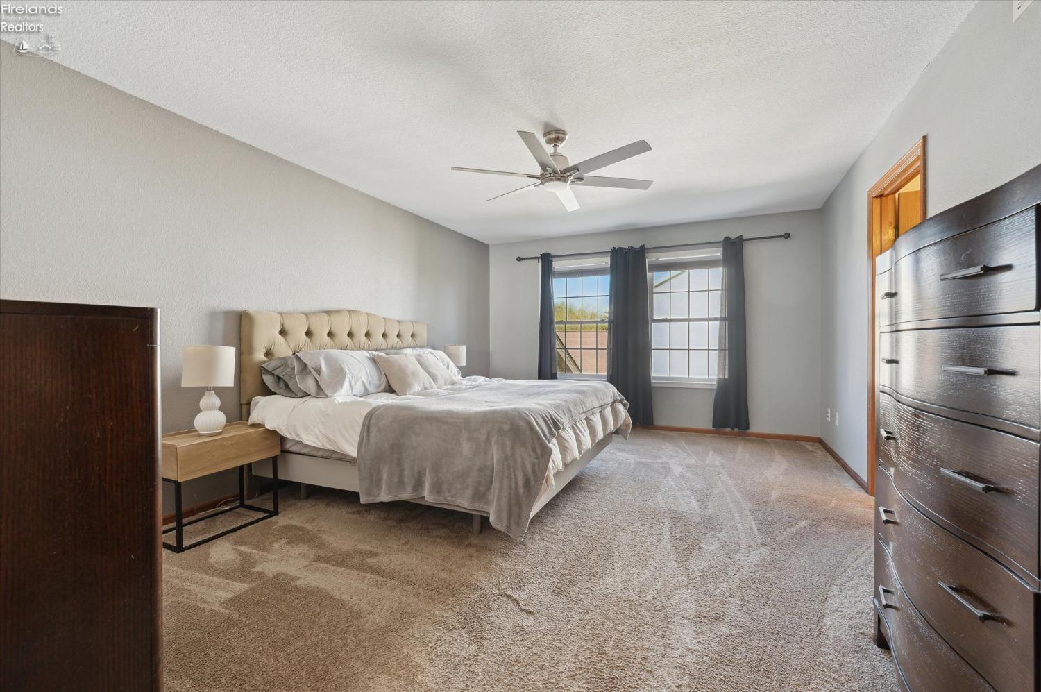 2371 Mckinley Dr