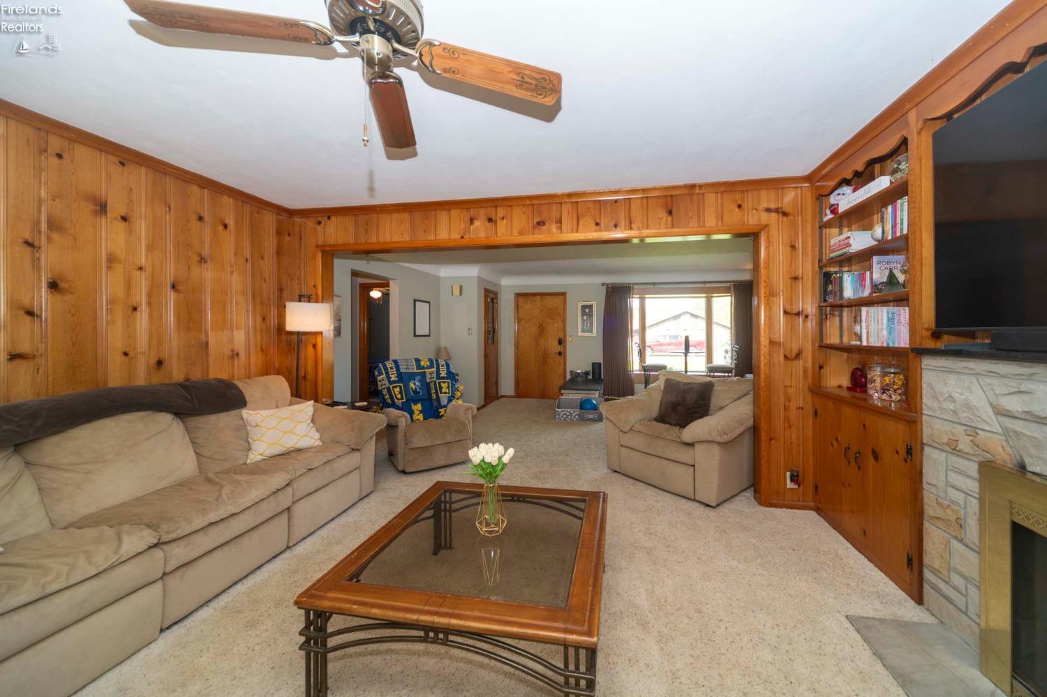 1224 Buchman Road