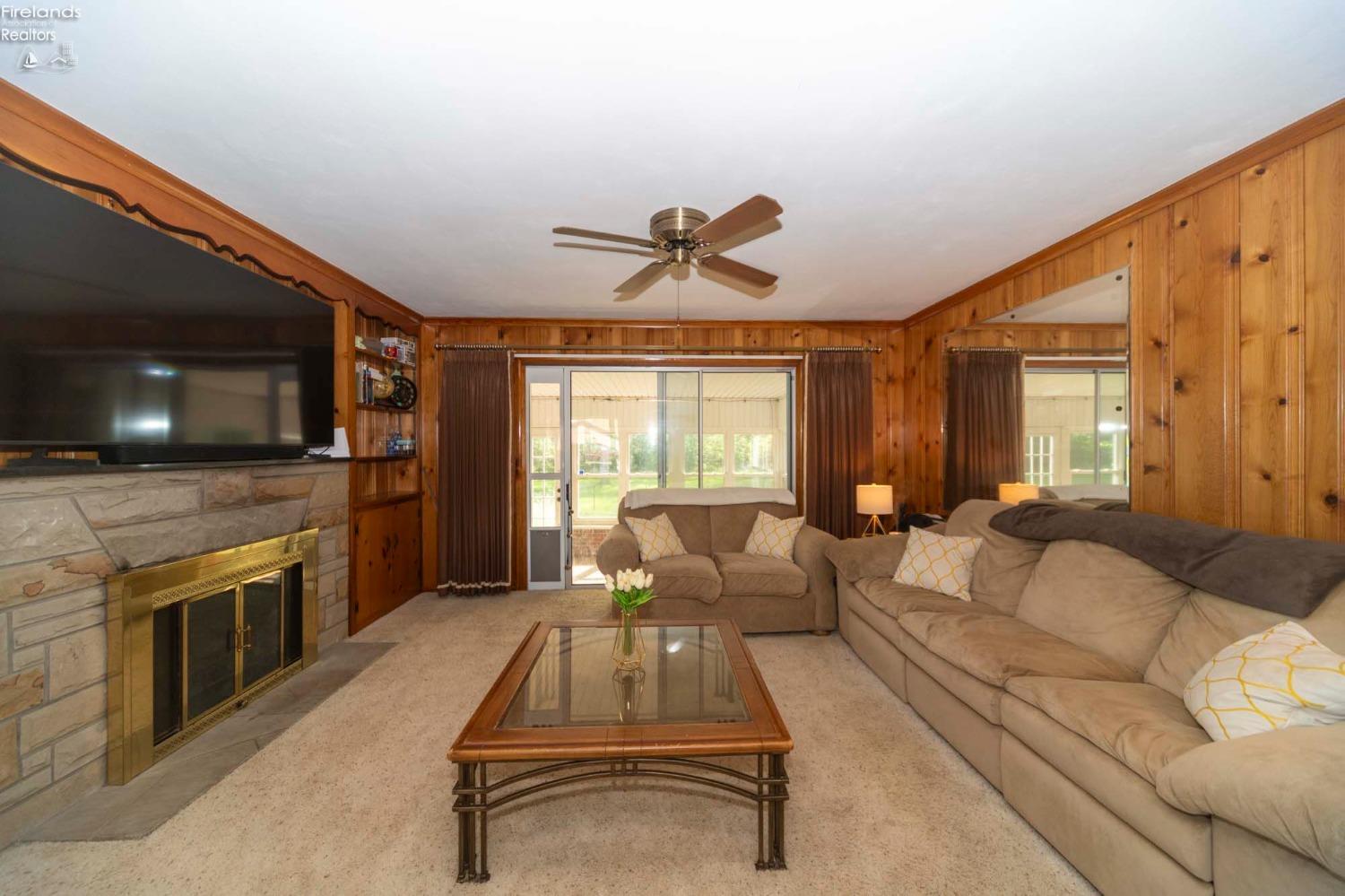 1224 Buchman Road