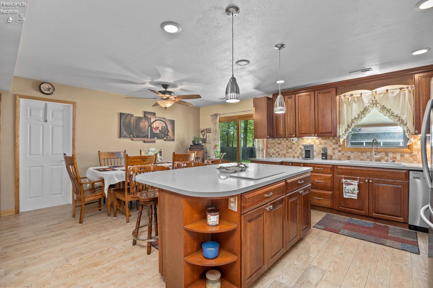 10519 Darrow Road
