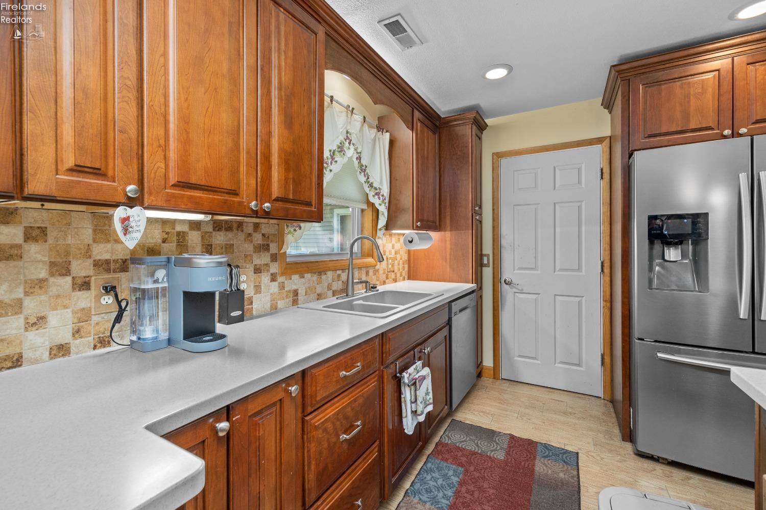 10519 Darrow Road