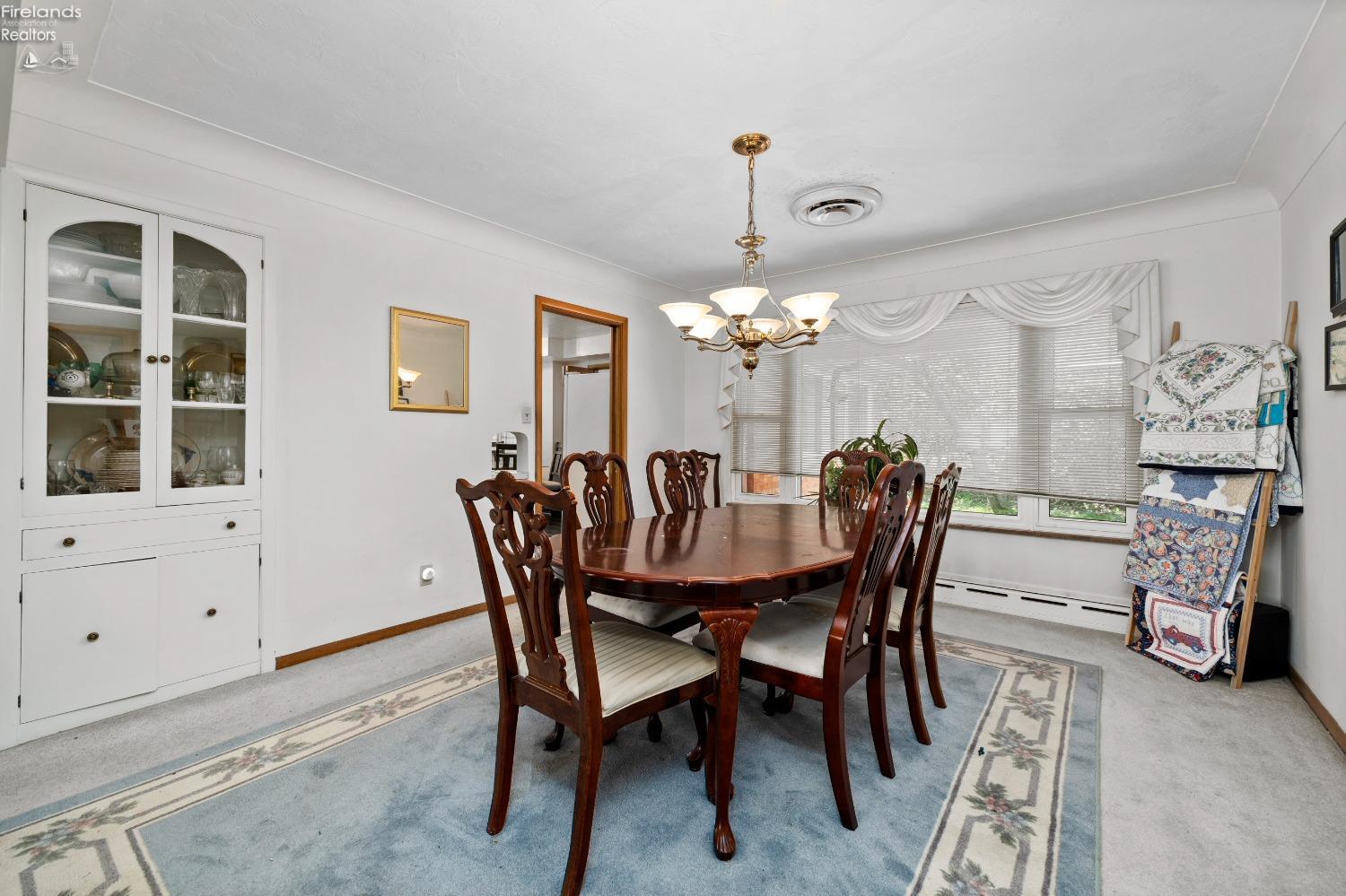 9903 Edgewater Dr.