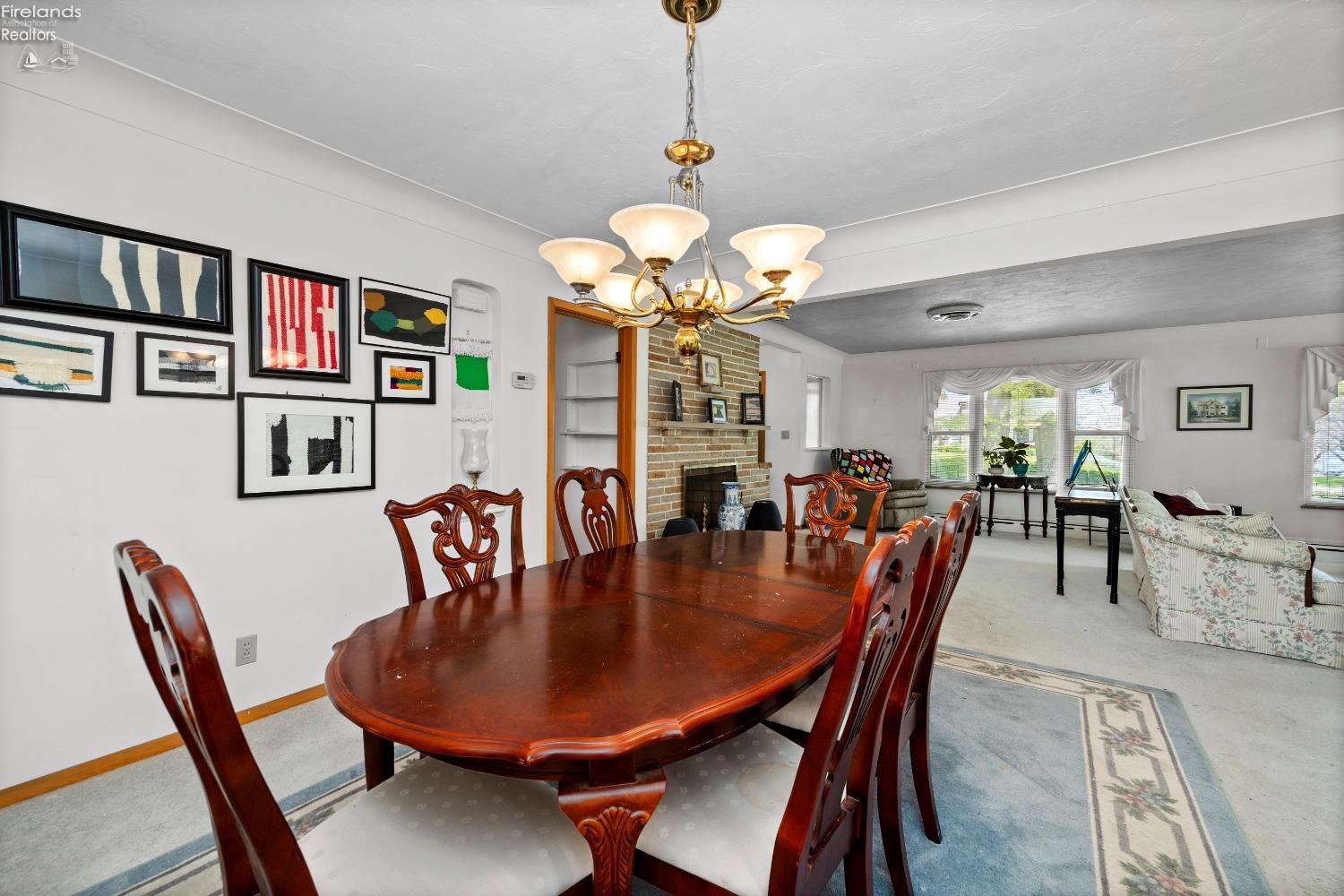 9903 Edgewater Dr.
