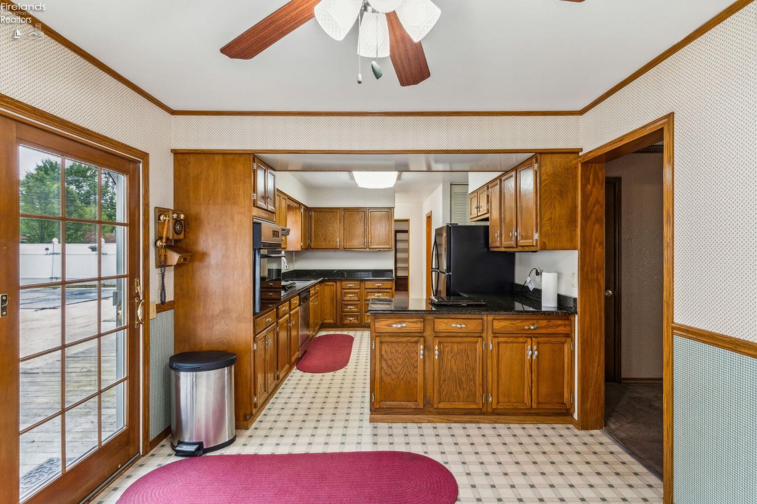 832 Maple Lane