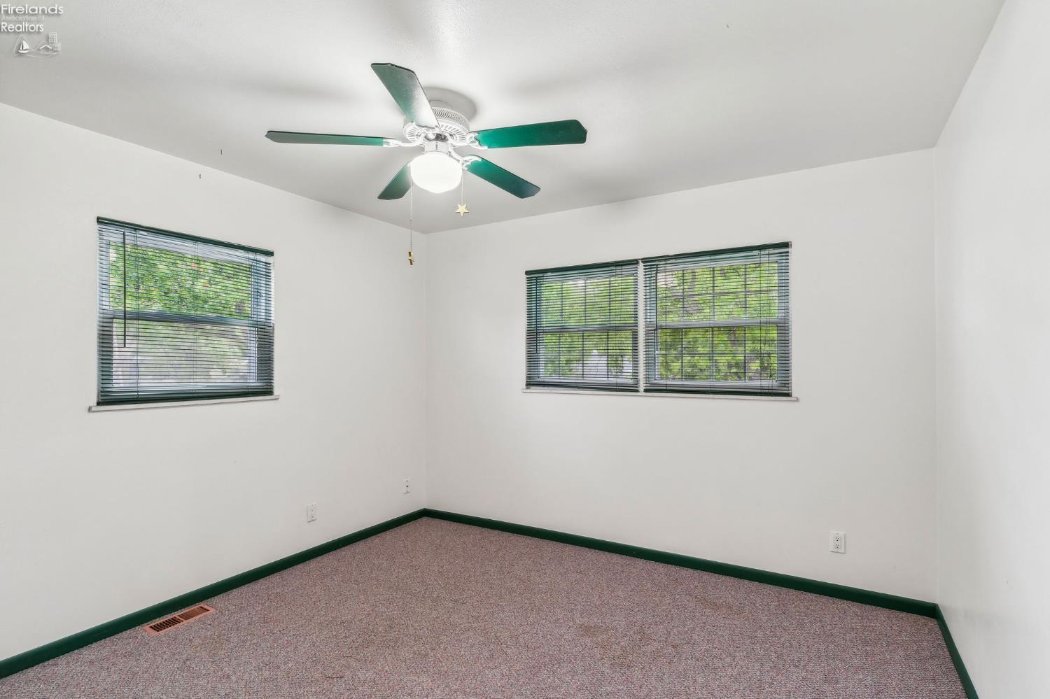 832 Maple Lane