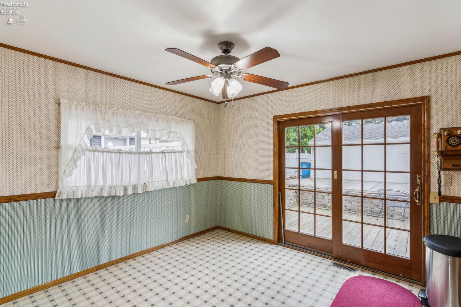 832 Maple Lane