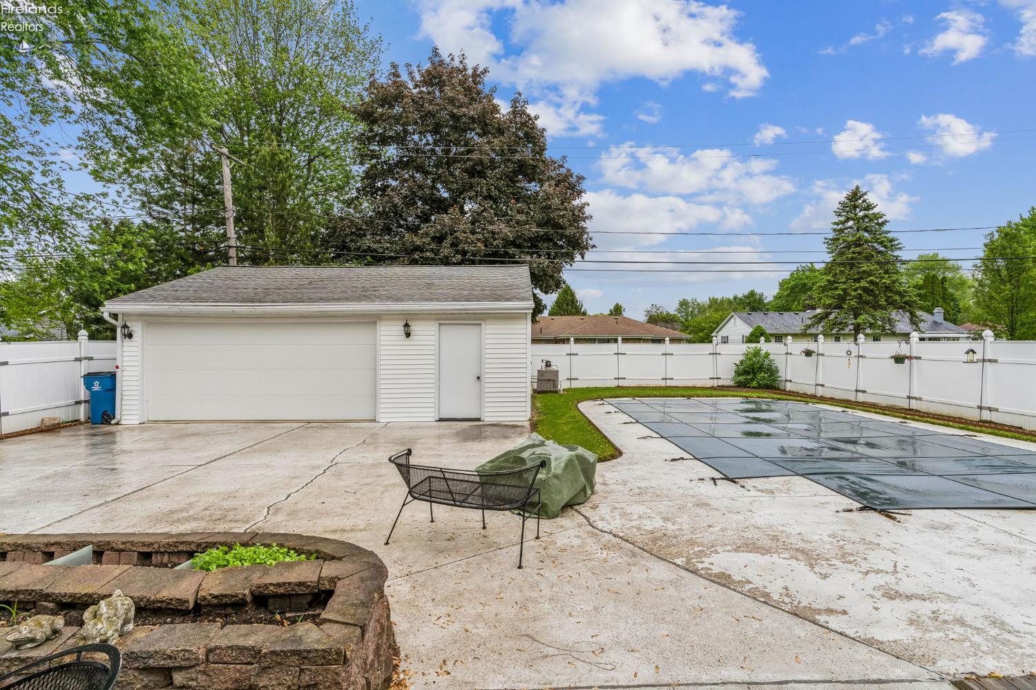832 Maple Lane