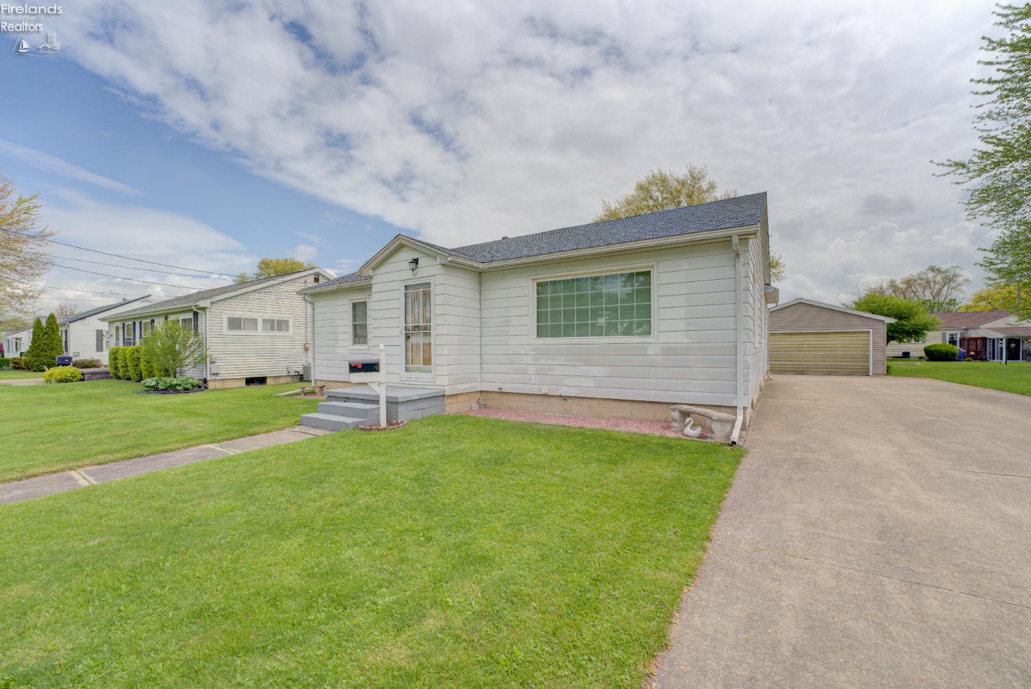 419 Kinney Street