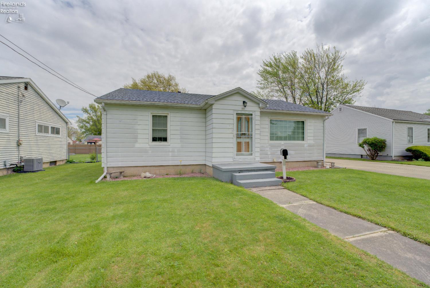 419 Kinney Street