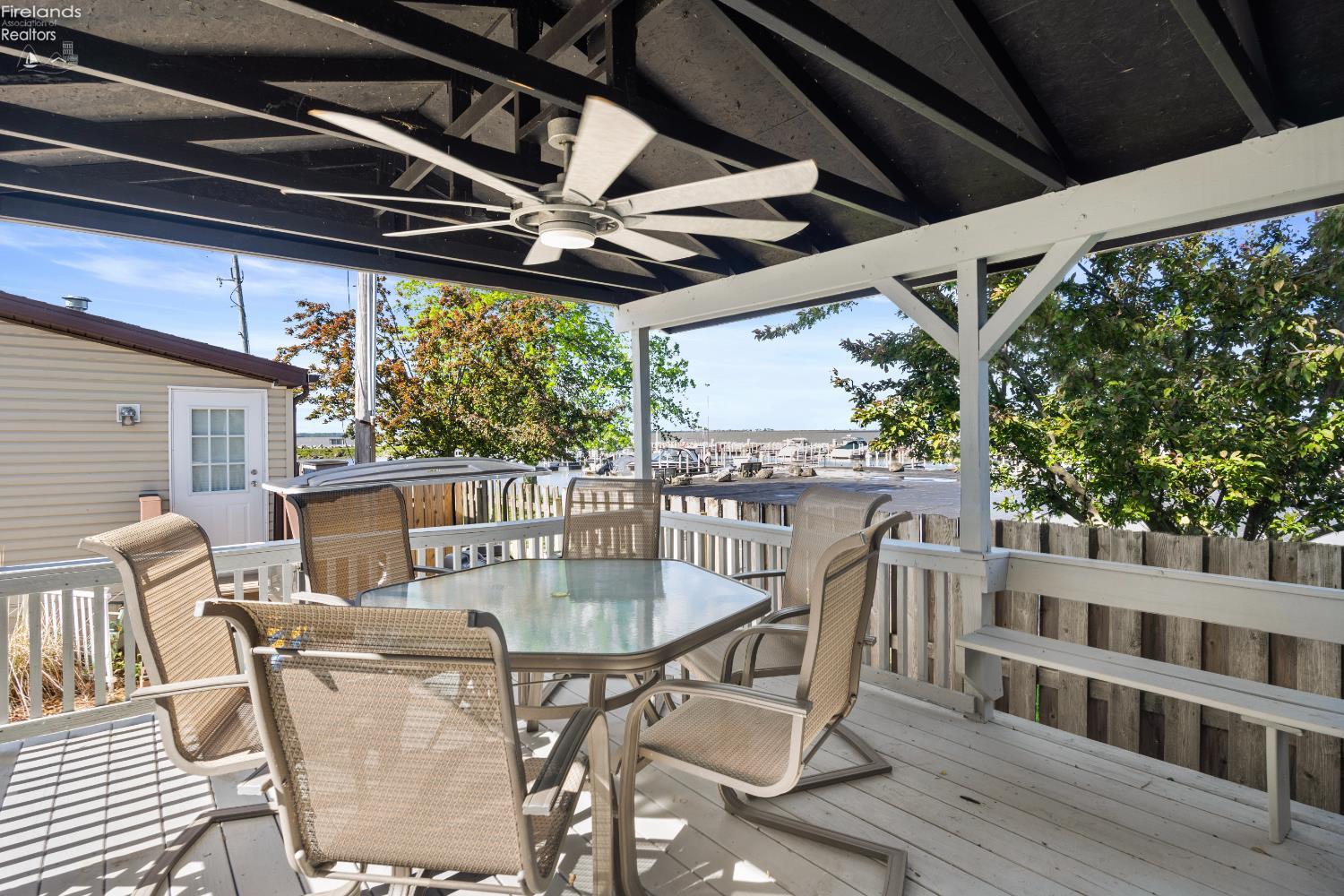8452 E Bayshore Road 22