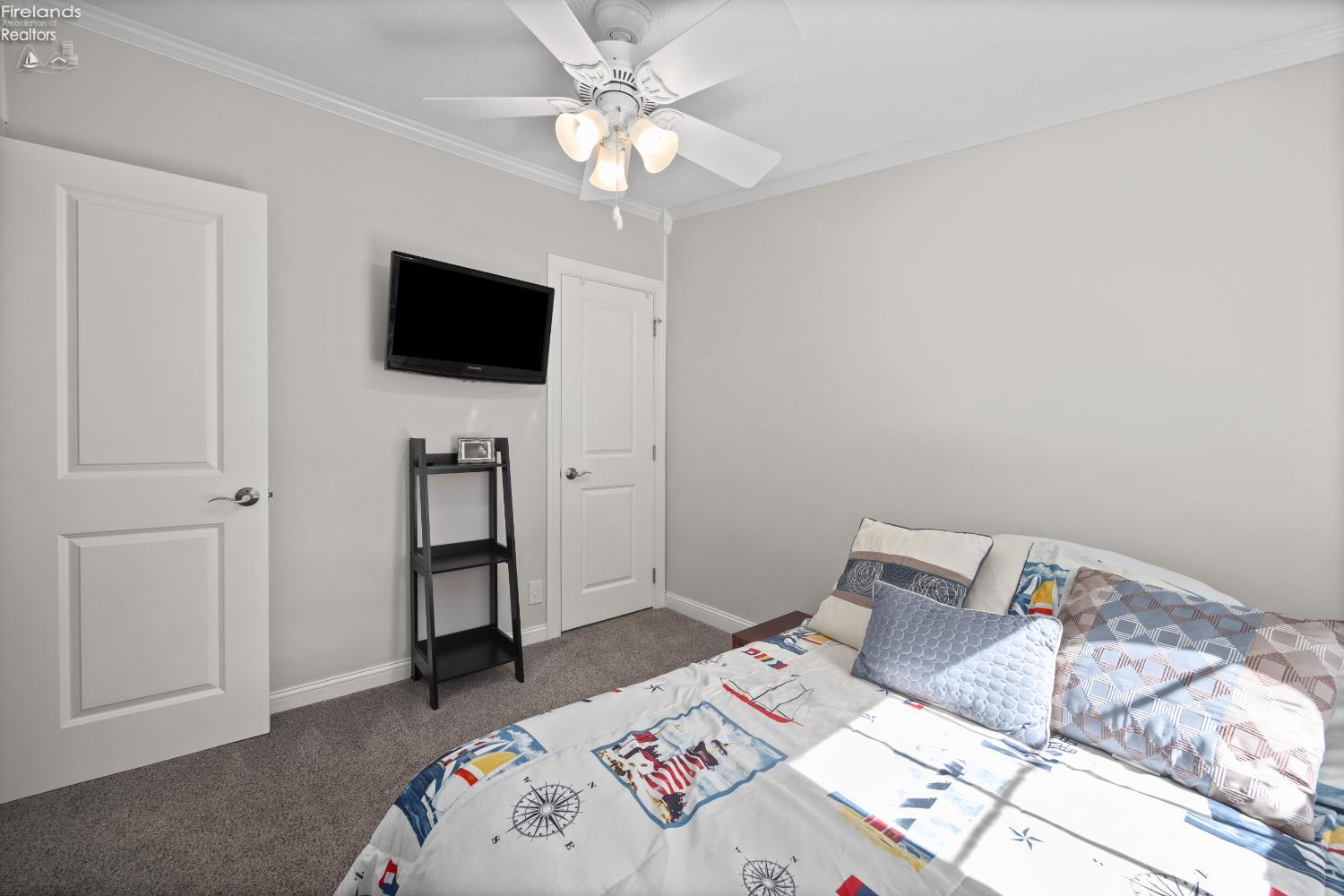 8452 E Bayshore Road 22