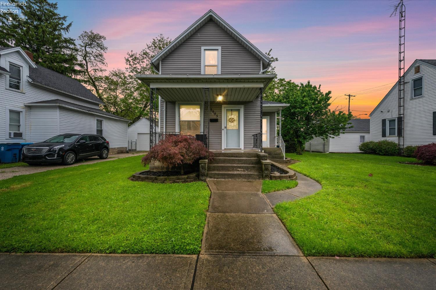 1005 Carbon Street