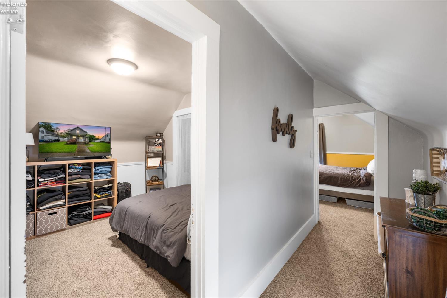 1005 Carbon Street